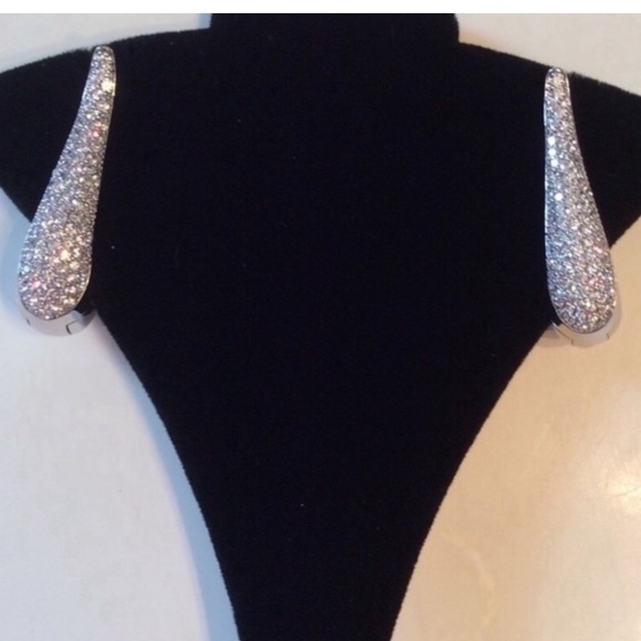 Neiman Marcus Jewelry - 3ct Tulip Hoop Earrings